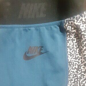 Nike Pro Stirrups Leggings